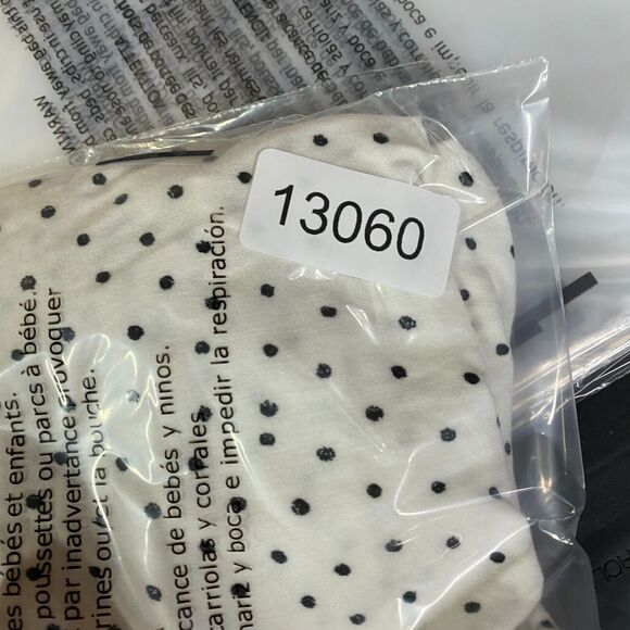 Maurices T-Shirt Women S Small White Polka Dot Round Neck Short Sleeve Rayon - Picture 9 of 9